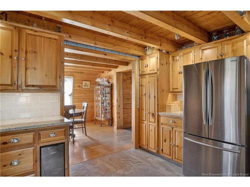 913 Guthrie Rd, Midland, NB 