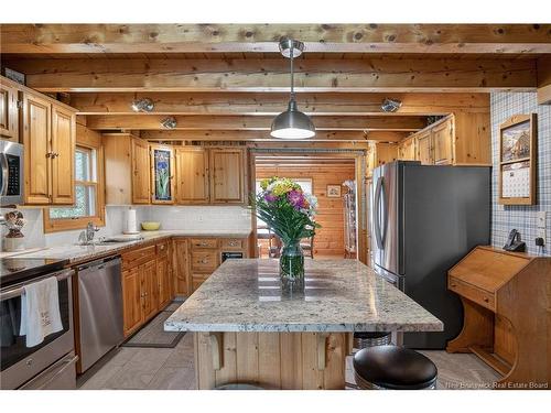 913 Guthrie Rd, Midland, NB 