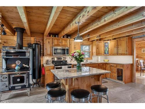 913 Guthrie Rd, Midland, NB 