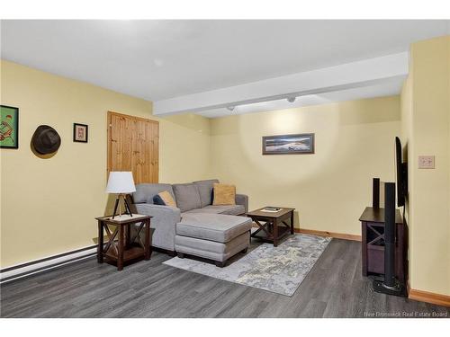 913 Guthrie Rd, Midland, NB 
