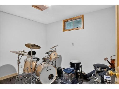 913 Guthrie Rd, Midland, NB 