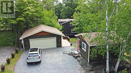 Insulated & heated garage - 13 Peninsula Shores Road E, Mcdougall, ON - Outdoor