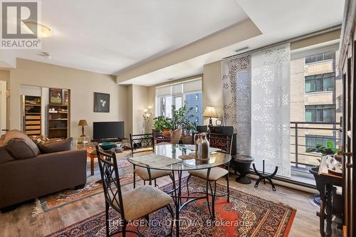 Living and dining room view - 905 - 85 Bronson Avenue, Ottawa, ON - Indoor