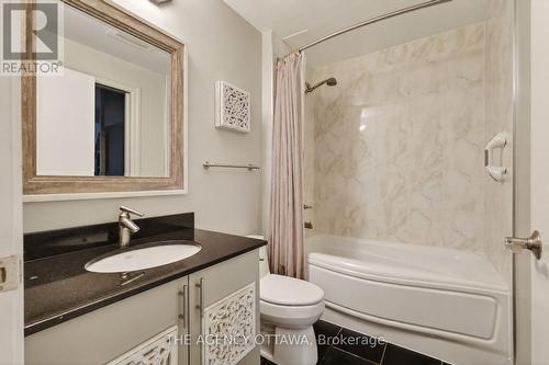 Stylish full bathroom - 905 - 85 Bronson Avenue, Ottawa, ON - Indoor Photo Showing Bathroom