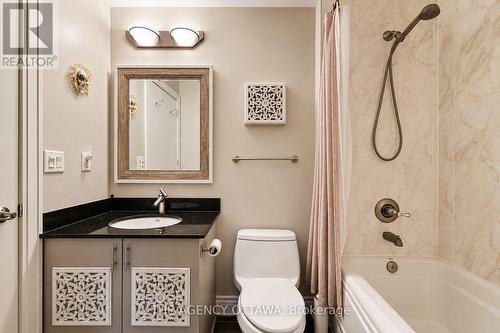 Modern bathroom finishes - 905 - 85 Bronson Avenue, Ottawa, ON - Indoor Photo Showing Bathroom