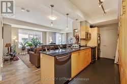 Open kitchen and living space - 