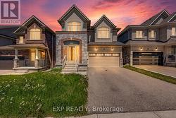 26 MONDIAL CRESCENT East Gwillimbury, ON L0G 1R0