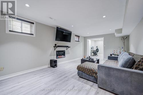 189 Louis Drive, Mississauga, ON 