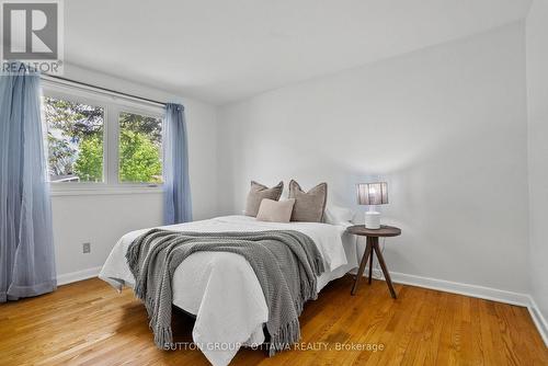 45 Larkspur Drive, Ottawa, ON - Indoor Photo Showing Bedroom