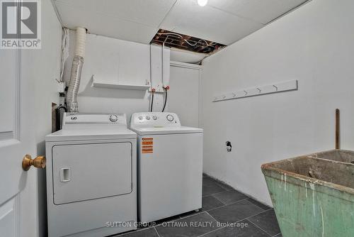45 Larkspur Drive, Ottawa, ON - Indoor Photo Showing Laundry Room