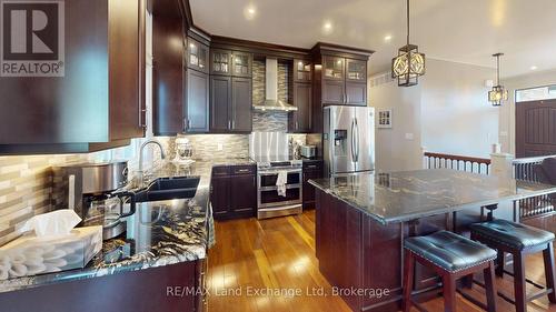 661 Gloria Street, North Huron (Blyth), ON - Indoor Photo Showing Kitchen With Double Sink With Upgraded Kitchen