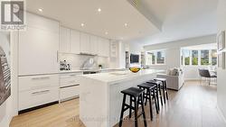 TH16 - 80 ADELAIDE STREET E Toronto, ON M5C 1K9