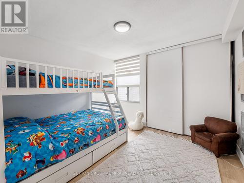 1603 - 20 Edgecliff Golfway, Toronto, ON - Indoor Photo Showing Bedroom