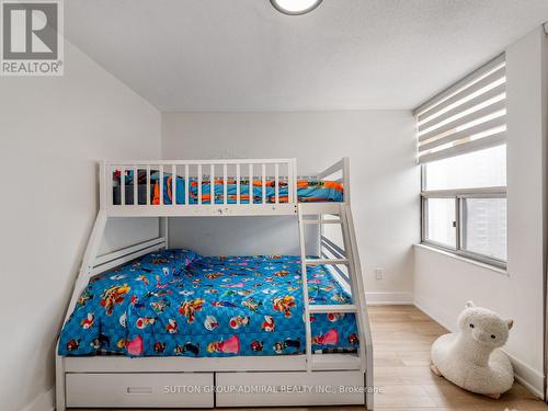 1603 - 20 Edgecliff Golfway, Toronto, ON - Indoor Photo Showing Bedroom
