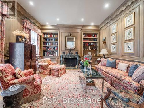 94 Dunvegan Road, Toronto, ON - Indoor Photo Showing Living Room