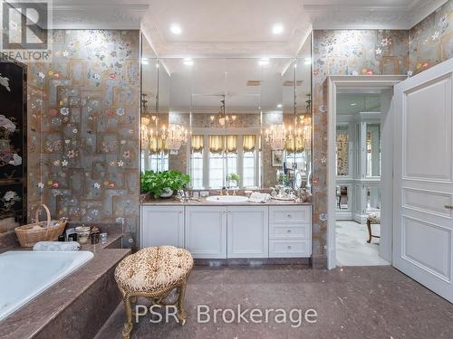94 Dunvegan Road, Toronto, ON - Indoor Photo Showing Bathroom