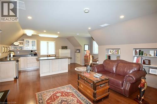 712 Robson Road, Waterdown, ON - Indoor