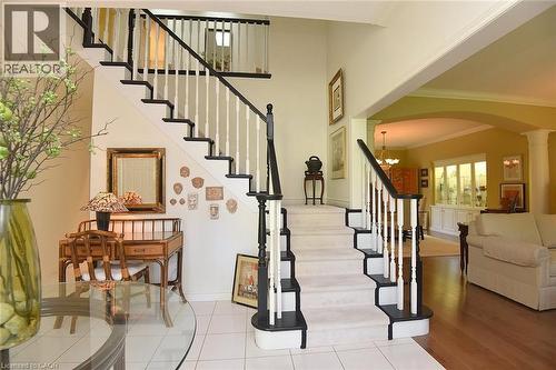 712 Robson Road, Waterdown, ON - Indoor Photo Showing Other Room