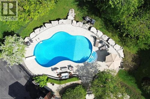 712 Robson Road, Waterdown, ON - Outdoor With In Ground Pool