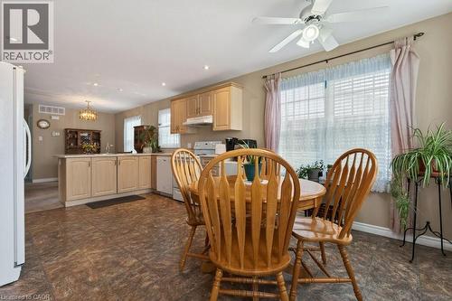 4578 Susanna Lane, Lincoln, ON - Indoor Photo Showing Dining Room