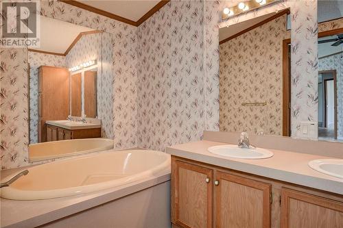 92 Corbin Avenue, Wahnapitae, ON 