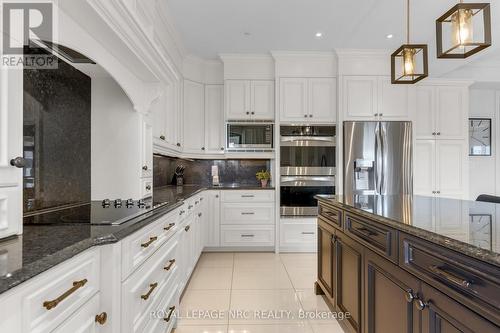34 Marlene Stewart Drive, Pelham (Fonthill), ON - Indoor Photo Showing Kitchen With Upgraded Kitchen