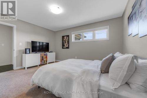 34 Marlene Stewart Drive, Pelham (Fonthill), ON - Indoor Photo Showing Bedroom