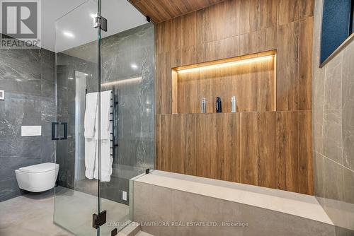 Primary Bath - 676 Foxton Road, Belleville (Thurlow Ward), ON - Indoor Photo Showing Bathroom