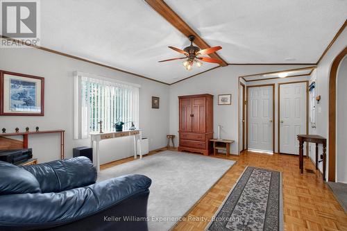 15 - 5411 Elliott Side Road, Tay, ON - Indoor