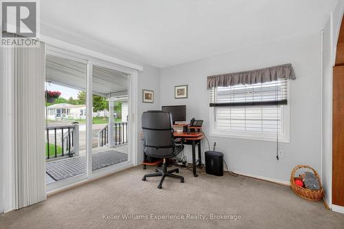 15 - 5411 Elliott Side Road, Tay, ON - Indoor Photo Showing Other Room