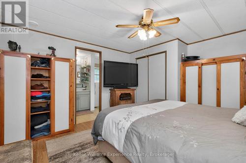 15 - 5411 Elliott Side Road, Tay, ON - Indoor Photo Showing Bedroom
