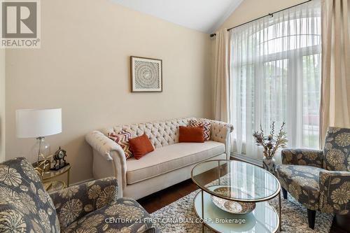 10 - 515 Skyline Avenue, London North (North B), ON - Indoor Photo Showing Living Room