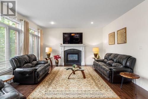 10 - 515 Skyline Avenue, London North (North B), ON - Indoor Photo Showing Living Room With Fireplace