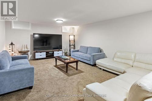 10 - 515 Skyline Avenue, London North (North B), ON - Indoor Photo Showing Living Room