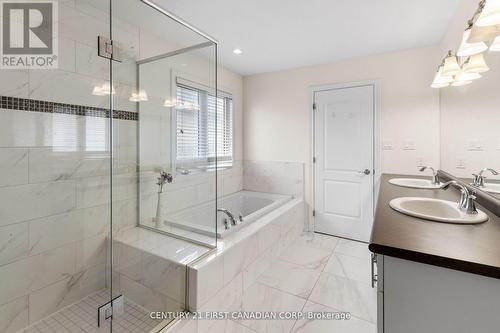 10 - 515 Skyline Avenue, London North (North B), ON - Indoor Photo Showing Bathroom