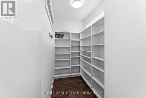 115 South Carriage Road, London North (North I), ON - Indoor With Storage