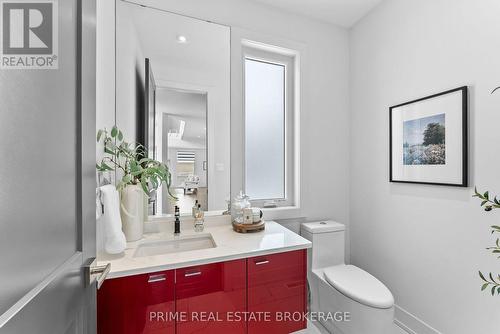 115 South Carriage Road, London North (North I), ON - Indoor Photo Showing Bathroom