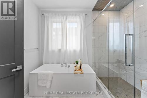 115 South Carriage Road, London North (North I), ON - Indoor Photo Showing Bathroom