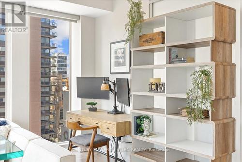 1709 - 220 Victoria Street, Toronto, ON - Indoor