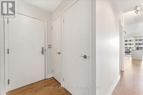 1709 - 220 Victoria Street, Toronto, ON - Indoor Photo Showing Other Room