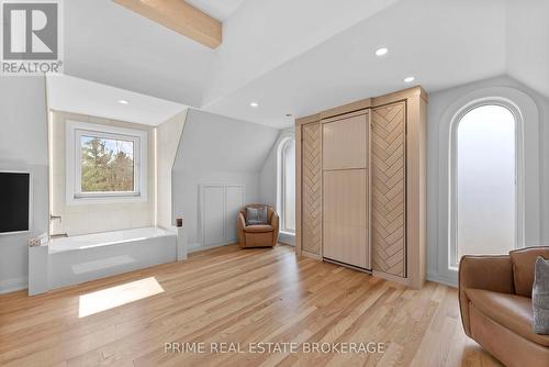 575 Emily Street, St. Marys, ON - Indoor
