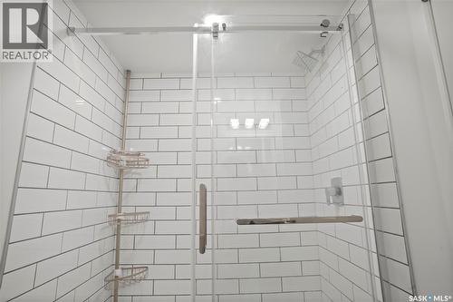 1772 West Market Street, Regina, SK - Indoor Photo Showing Bathroom