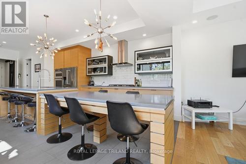 Main Floor: Island with Seating for 6 - 20 Garfield Avenue, London South (South F), ON - Indoor