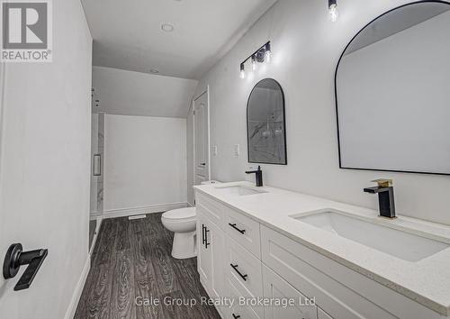203 Talbot Street S, Norfolk (Simcoe), ON - Indoor Photo Showing Bathroom