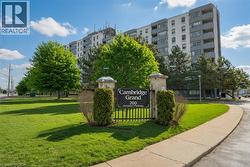 200 JAMIESON Parkway Unit# 606  Cambridge, ON N3C 4B5