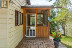 Screen Entrance Porch - 