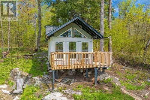 Flex shed / studio/ office/ kid's hangout - 1026 Carlson Place, Bracebridge (Draper), ON - Outdoor With Deck Patio Veranda