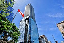 4203 - 488 UNIVERSITY AVENUE Toronto, ON M5G 0C1