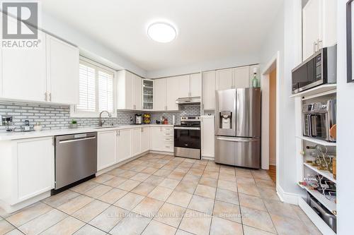 2504 Prestonvale Road, Clarington, ON - Indoor Photo Showing Kitchen With Upgraded Kitchen