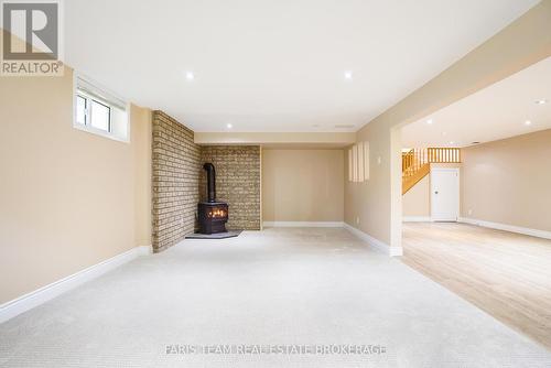21 Poplar Crescent, Oro-Medonte, ON - Indoor With Fireplace